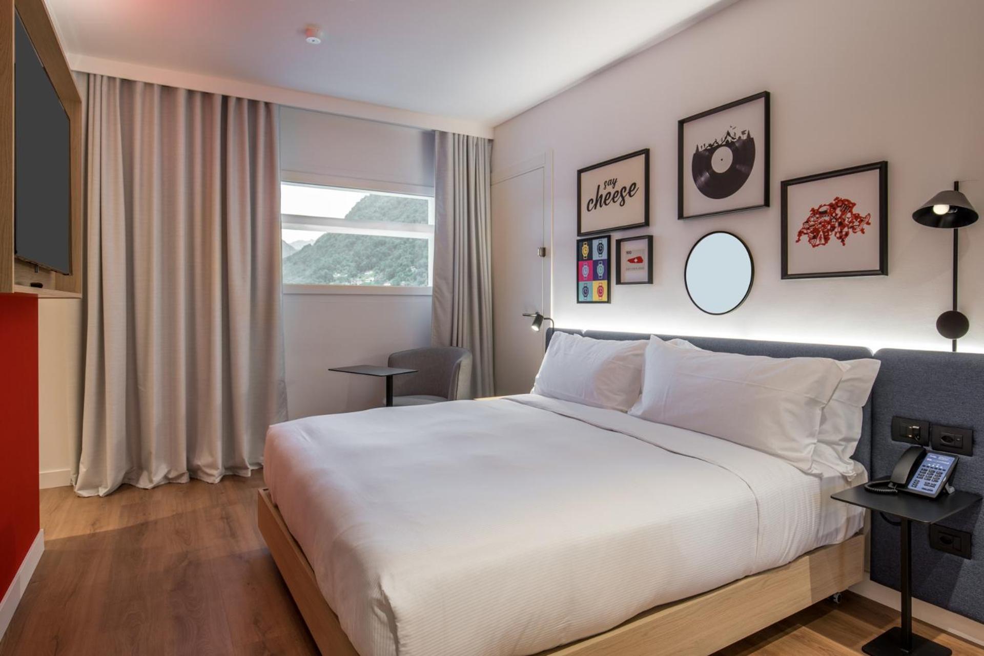 Hotel Hampton By Hilton Locarno à Losone Extérieur photo
