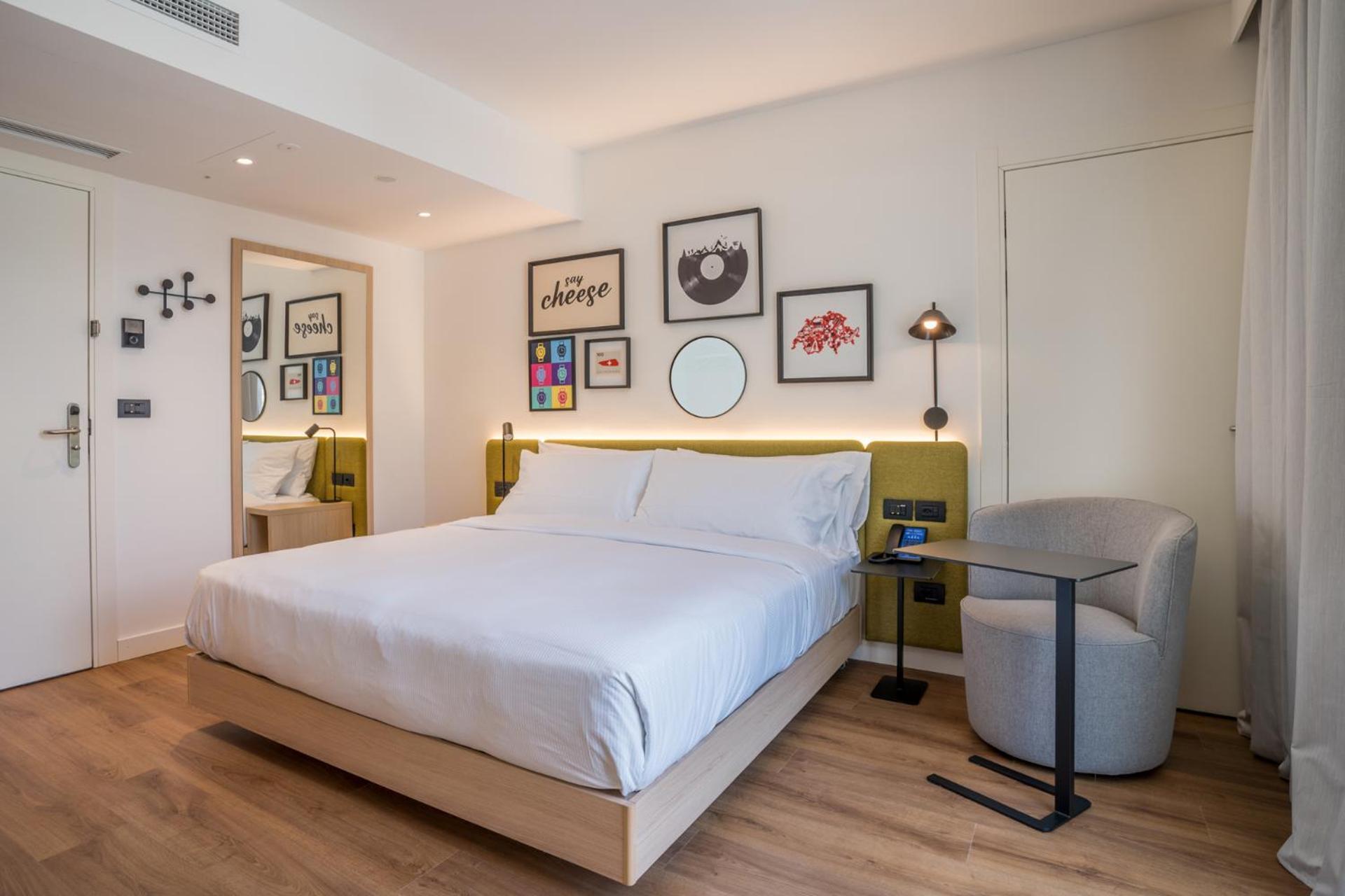 Hotel Hampton By Hilton Locarno à Losone Extérieur photo
