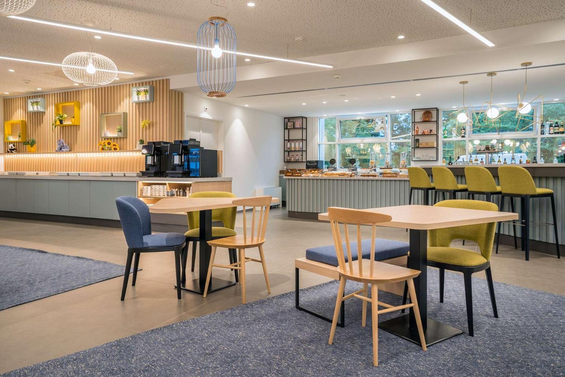 Hotel Hampton By Hilton Locarno à Losone Extérieur photo